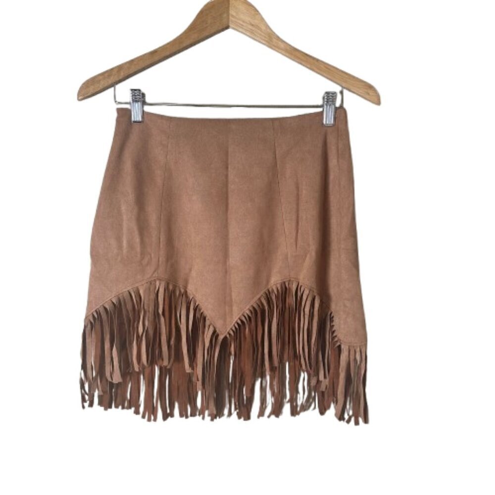 New NWT Relish NoLess Fringe Faux Suede Mini Skirt Size Medium